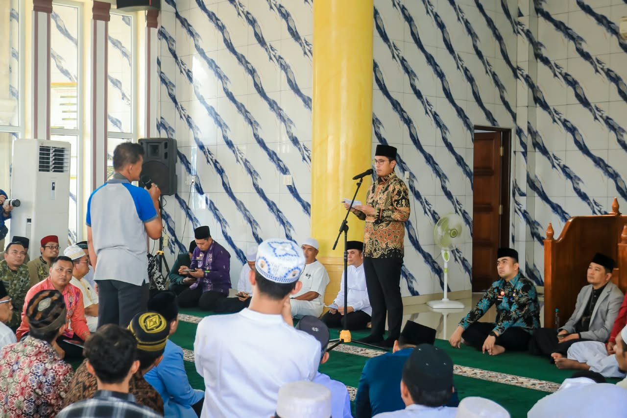 Rico Waas Tegur Camat dan Lurah: Jangan Biarkan Sampah Menumpuk, Temukan Harus Langsung Dibersihkan!